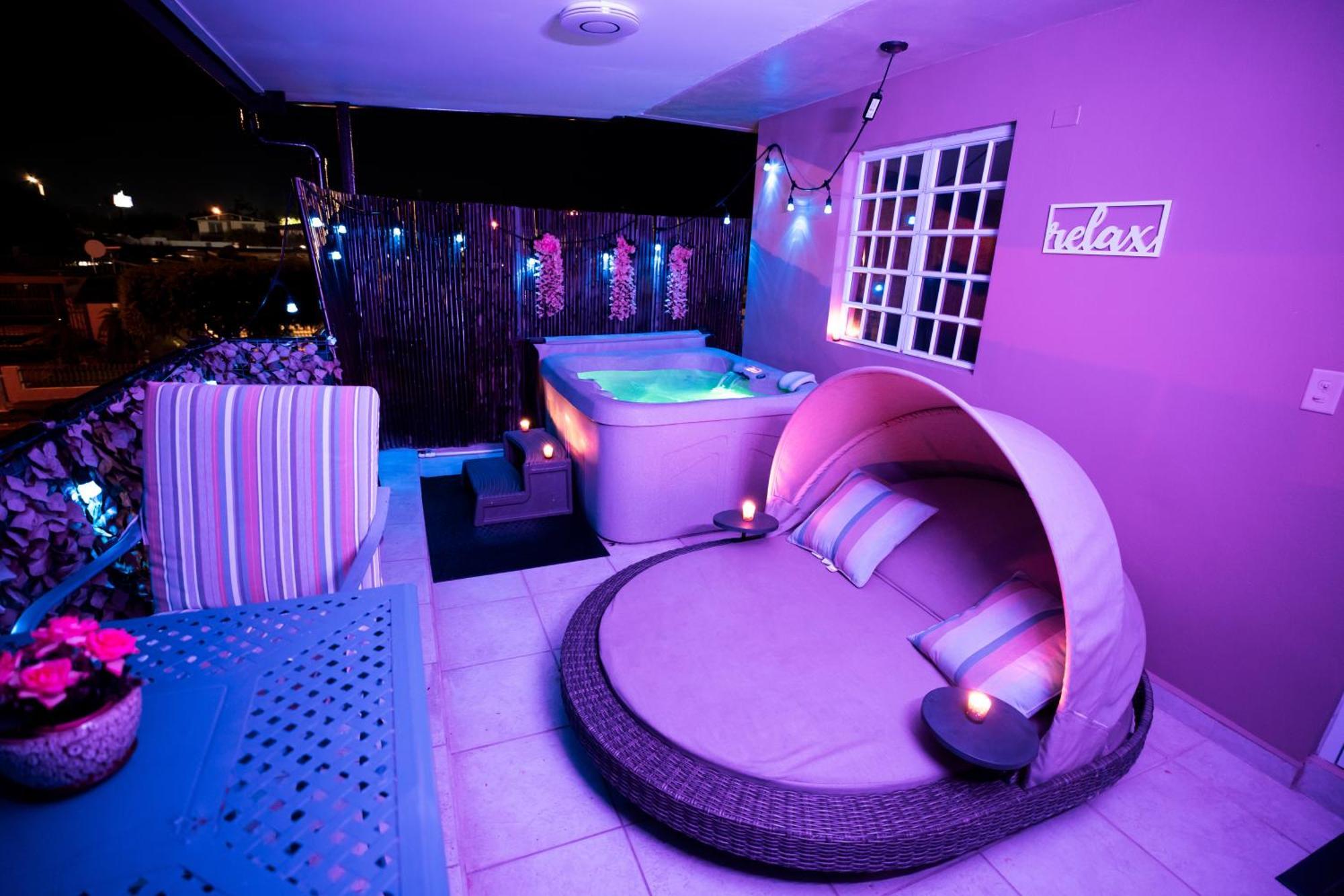 ポンセLuxury Retreat With Private Jacuzzi And Mountain Views Free Parkingアパートメント エクステリア 写真