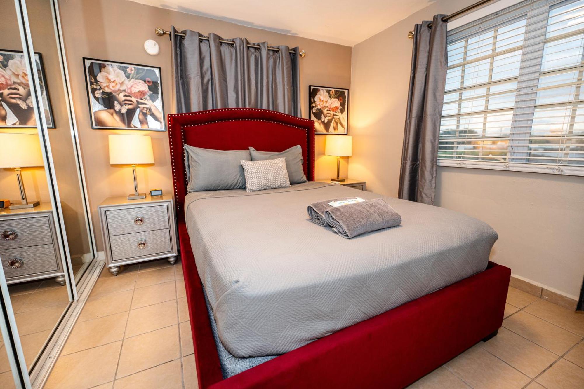 ポンセLuxury Retreat With Private Jacuzzi And Mountain Views Free Parkingアパートメント エクステリア 写真